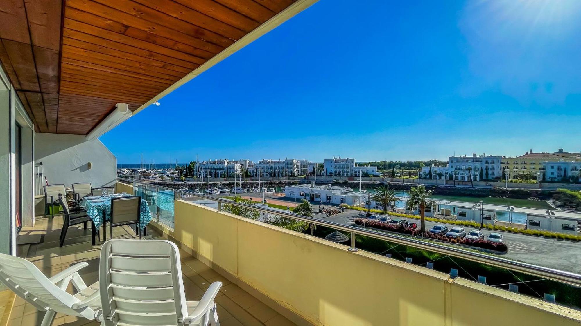 Aquamar Sunset T2 By Hsr Marina Vilamoura Quarteira Exterior photo